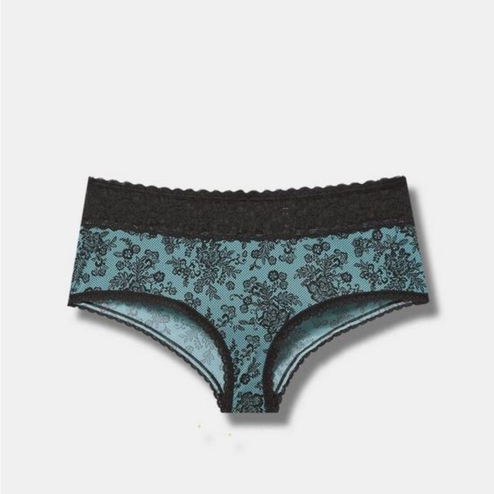 TORRID NWT Second Skin Mid-Rise Cheeky Lace
Trim Mini Lattice Back Panty size 00